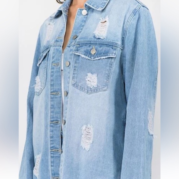 ShopEvelynne Light Blue Distressed Jean Jacket NEW! Never worn - Picture 4 of 5